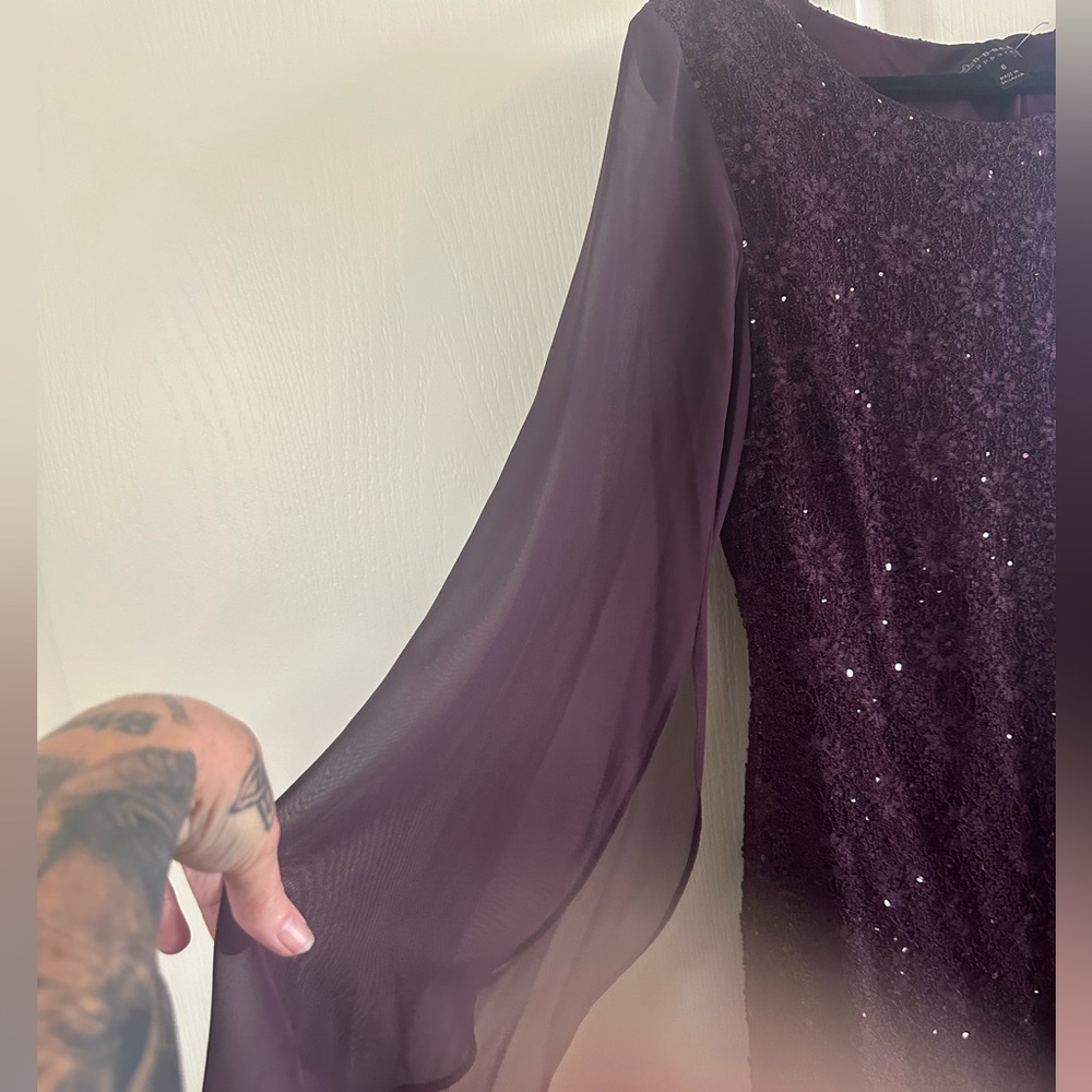 NWOT Connected Apparel Deep Purple Long Sheer Sleeve Sequin Formal Dress Size 6 - Picture 3 of 7